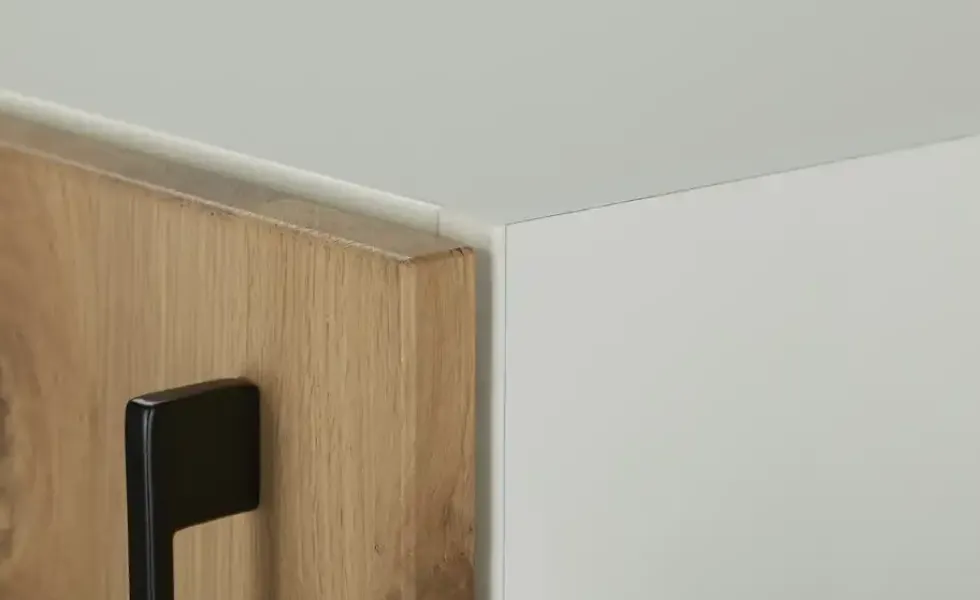 Aktenschrank mit Massivholzfront SOLIDLine