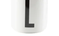 DESIGN LETTERS Buchstabenbecher