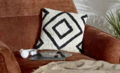 Gray & Jones Kissen Black Coast