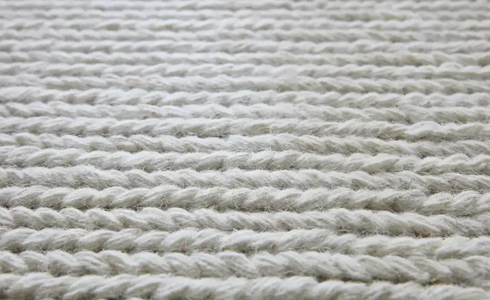 Handweb-Teppich Braided