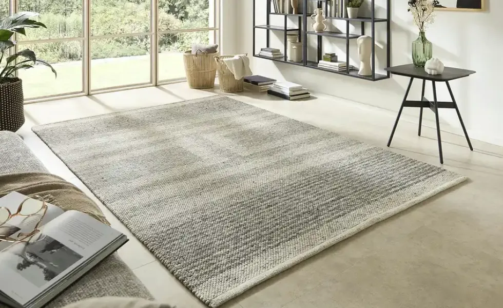 Handweb-Teppich Pito Design