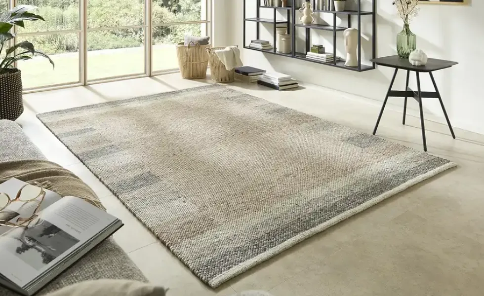 Handweb-Teppich Pito Design