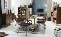 Highboard aus Massivholz Calatria