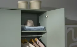 Kleiderschrank 3-türig, Salbeigrün, mit Einlegeböden Hemsby
