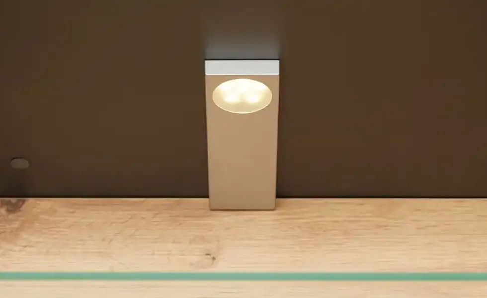 LED-Unterbauspot Light Line 10