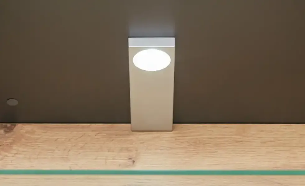 LED-Unterbauspot Light Line 10